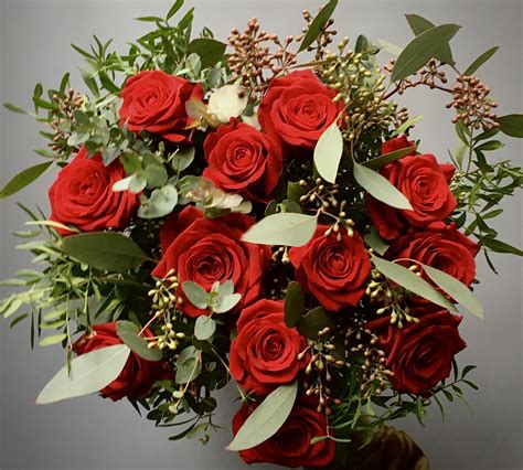 A Dozen Red Roses Ammi Flowers