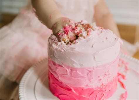 How To Make Smash Cake For Your Babe One Just Like Meghan Markle