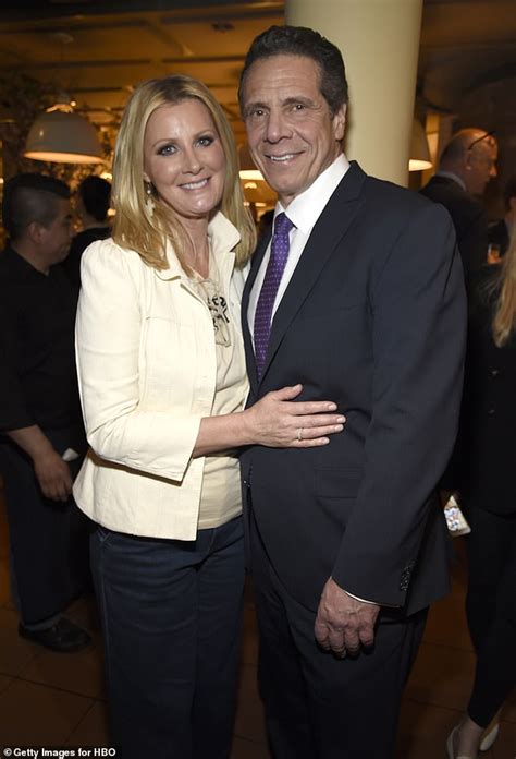 New York Gov Andrew Cuomo And Longtime Girlfriend Sandra Lee Split Up After More Than A Decade