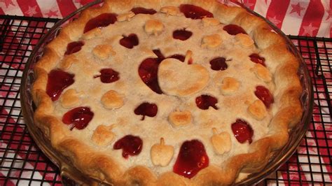 Easy 3 Step Holiday Cherry Pie Recipe