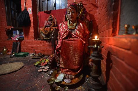 nepal quake forces ‘living goddess to break decades of seclusion │ gma news online