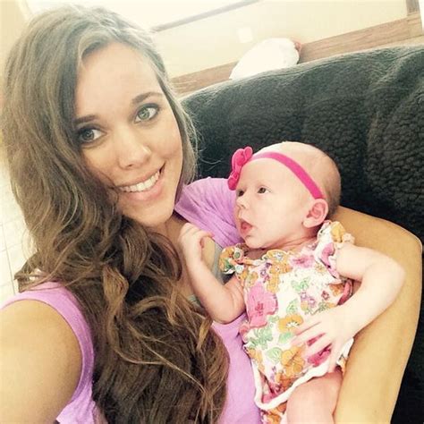 Pregnant Jessa Duggar Gets Some Cradling Practice With Newborn Niece
