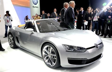 Volkswagen Bluesport Concept 42 Mpg Roadster Officially Revealed