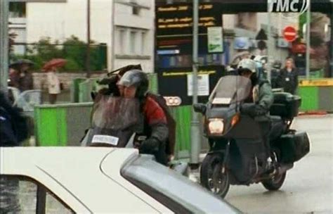 L'acteur et réalisateur yves rénier, inoubliable interprète de commissaire moulin, créé en 1976 et féru de faits divers, c'est son personnage du commissaire moulin qui lui offre définitivement la. K100LT in Movies