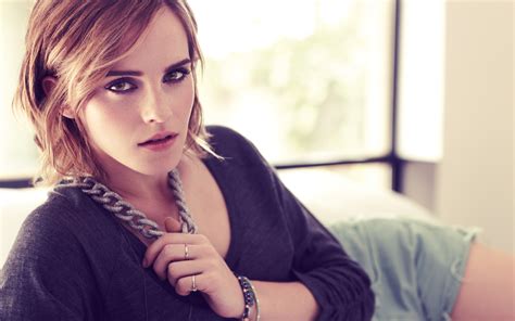 3840x2400 Emma Watson Looking At Viewer 4k Hd 4k Wallpapers Images