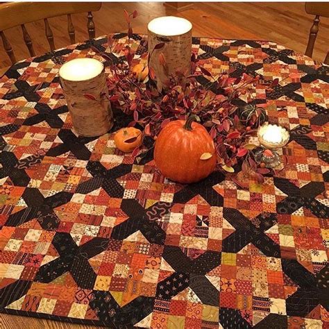 Pin By Angela Majcher On Quilts And Fabric Fall Quilt Patterns
