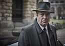 Roger Allam loves that fans Endeavor to solve the mystery of the ...