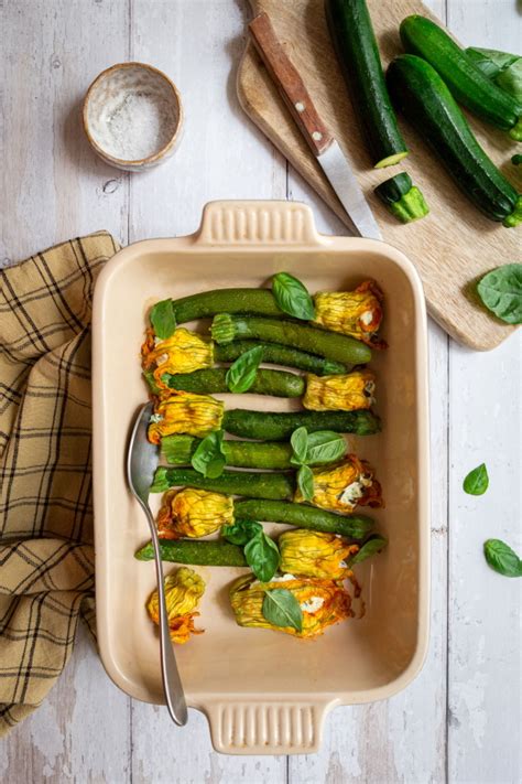 Courgettes Fleurs Farcies à La Ricotta Et Aux Herbes