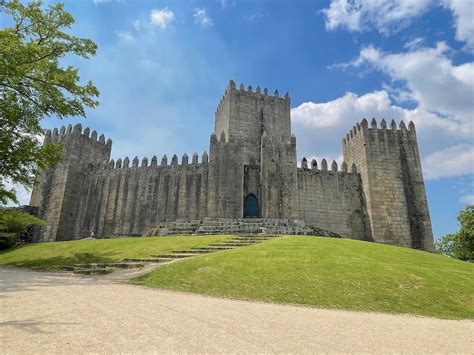 Castelo De Guimarães O Início Da História Da Portugal