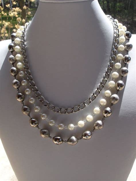 Vintage Pearl And Metal Bead Bib Style Necklace Etsy Metal Beads
