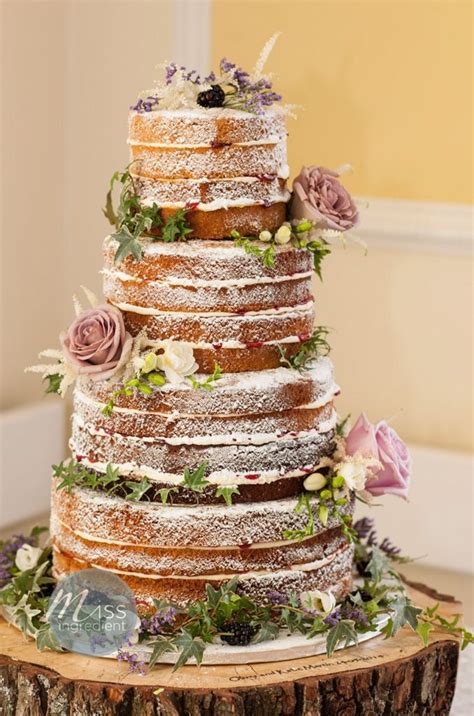 Naked To Chocolate We Take A Look At The Most Popular Wedding Cake