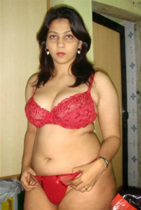 Indian Housewife Sexy Picture Cute Actress And Girls Picture