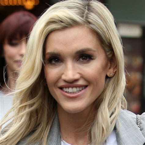 Ashley Roberts Newsphotos And Videos From The Former Pussycat Doll Hello
