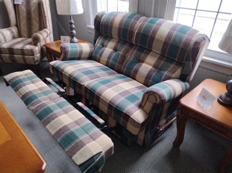 Plaid Reclining Lazboy Loveseat Roth And Brader Furniture