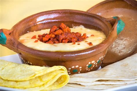 Queso Fundido Con Chorizo This Melted Cheese With Chorizo And Then