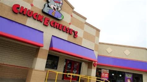 Chuck E Cheese Parent Files For Chapter 11 Bankruptcy Amid Coronavirus