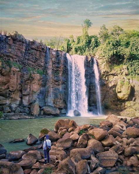 Curug Awang Waterfall As Beautiful As Niagara From Sukabumi West Java