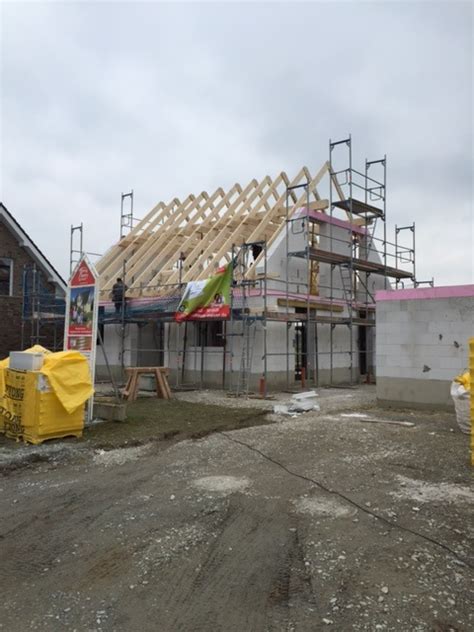 Alle infos finden sie direkt beim inserat. Aufstellung des Dachstuhls eines Flair 125 in Dissen und ...