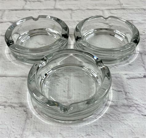 Clear Glass Ashtrays Round Lot Of 3 Thick Heavy Vintage Smokers Cigarettes Ebay In 2021