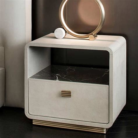 Club Bedside Table Rugiano