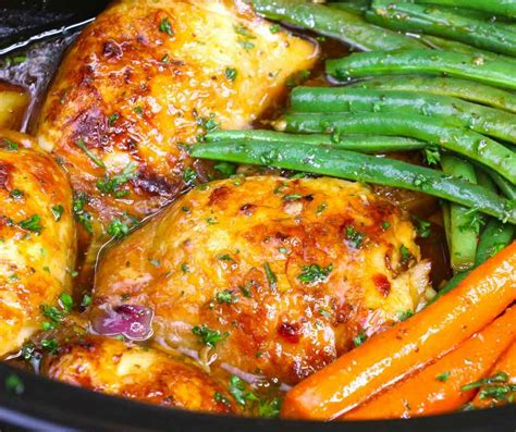 This is large recipe for batch cooking and freezes great! Slow Cooker Honey Garlic Chicken Recipe - TipBuzz