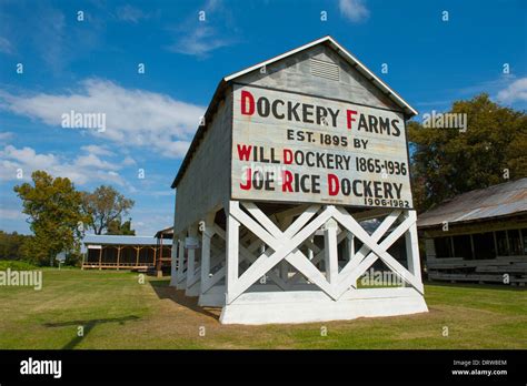 Mississippi Farm Hi Res Stock Photography And Images Alamy