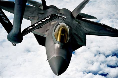Surprise A Us F 22 Stealth Raptor Flew Under Irans F 4 Fighter