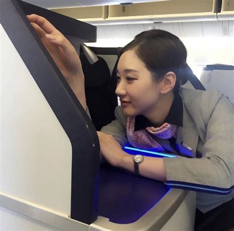 cabin crew flight attendant gossip girl japan quick instagram fashion moda