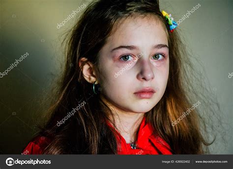 Little Sad Girl Crying Crying Little Beautiful Girl Sad Green Stock