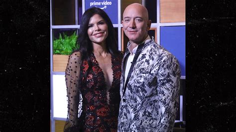 Jeff Bezos And Lauren Sanchezs First Movie Event Arrival As A Couple
