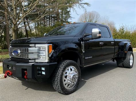 Gorgeous 2017 Ford F 350 Platinum 4×4 For Sale