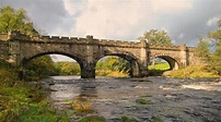 Vecchio Ponte Di Bolton Della Pietra, Wharfedale, North Yorkshire ...