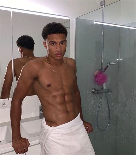 Hot Dudes Good Mood 🇺🇦 On Twitter Rt Malechritude Toweltuesday