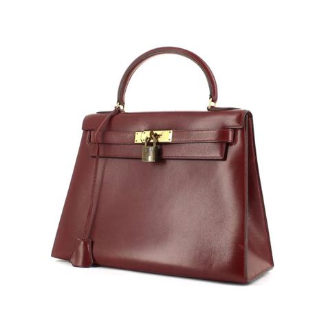 The bag was redesigned several times before it was popularized by and then named after the american actress and monégasque princess grace. Sac à main Hermès Kelly 322624 | Collector Square