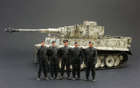 Custom Tanks And Figures Detailed Customization Works By