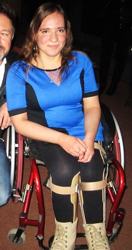 Pin By Kafo Bracer On Leg Braces Wheelchair Women Pretty Outfits Women