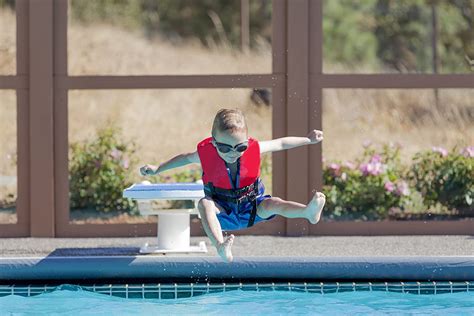 Diving Boards Review Guide Of 2020 Simply Fun Pools
