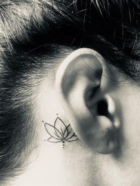 Discreet Tattoos Image By Alisha Curtis On Piercings Flower Tattoo Ear Back Ear Tattoo