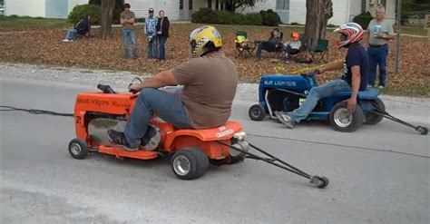 Lawnmower Drag Racing Is The Ultimate Weekend Sport Altdriver