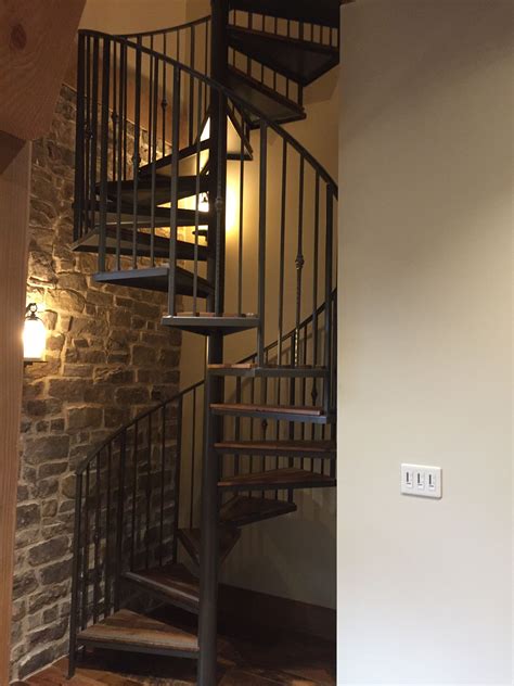 Pin De Finelli Architectural Iron And S En Spiral Stairs Escalera