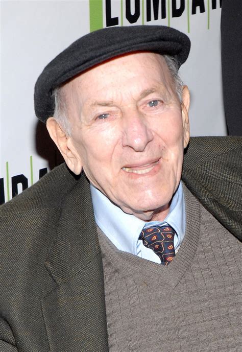 Jack Klugman The Odd Couple And Quincy Me Star Dies At 90 Tv Guide