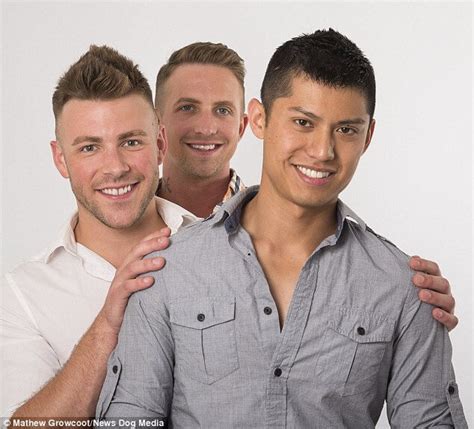 Canada Coppia Gay Divorzia Per Diventare Un Trio Gay It
