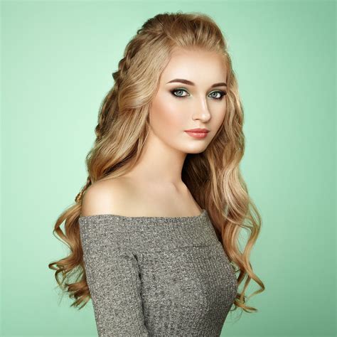 Blonde Girl With Long And Shiny Curly Hair Blonde Girl With Long And