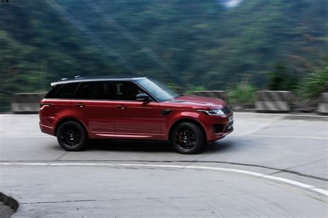 View similar cars and explore different trim configurations. 2022 Range Rover Sport might pack a twin-turbo BMW V8