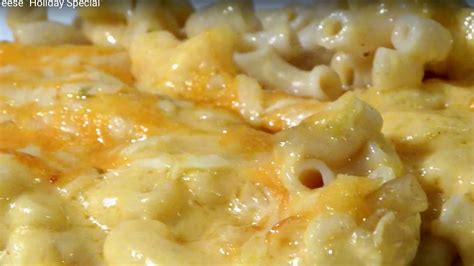 This southern baked macaroni and cheese is super creamy and full of soulful flavor! Southern Baked Macaroni And Cheese Recipe - Easy Ethnic Recipes