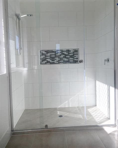 Bathroom With Large Tiles Decoomo