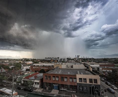 Sydney Storm Extreme Weather Hits Australias East Coast Bring Rain