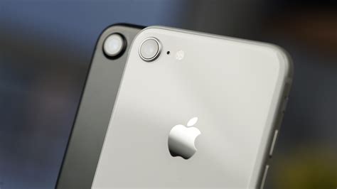Doch nun ist der 14. iPhone SE im neuen Gewand: Apples „Billig-Handy" erlebt ...