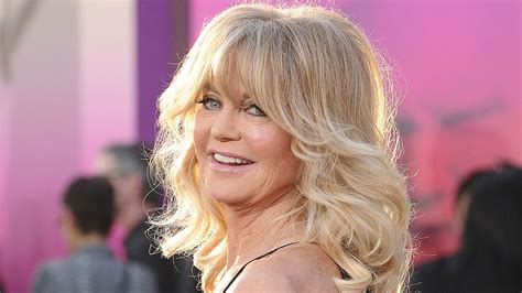 Goldie Hawn Featured In Hello Magazines Kind List 2021 Hello