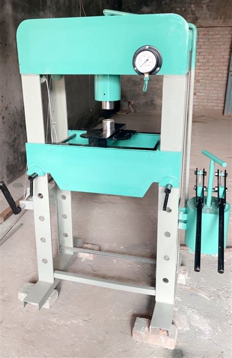 20 Ton Hydraulic Press Machine At Rs 38000 In Ludhiana Id 2850671487062